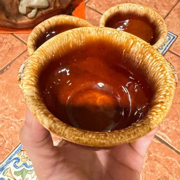 Vintage HULL Pottery ~Set of 3~Dessert Bowls / Custard Cups / Ramekins - Picture 4 of 5